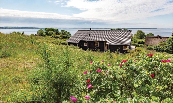 Kalundborg Casa | Three-Bedroom Holiday Home In Kalundborg