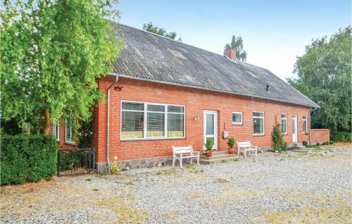 Sakskobing Casa | Three-Bedroom Holiday Home In Sakskobing