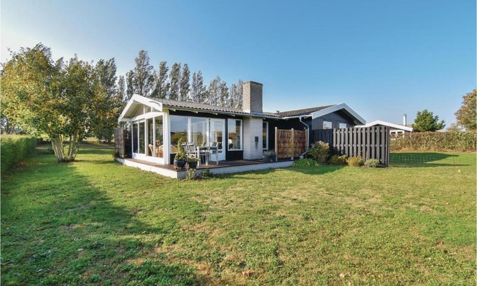 Helnæs By Casa | Three-Bedroom Holiday Home in Ebberup
