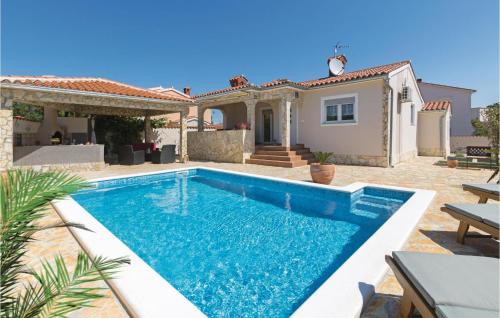 Barbariga Casa | Three-Bedroom Holiday Home Betiga With A Fireplace 02
