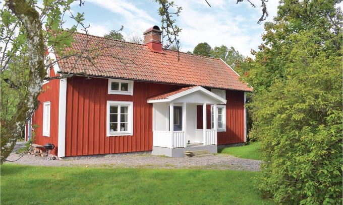 Lammhult Casa | Three-Bedroom Holiday Home In Lammhult
