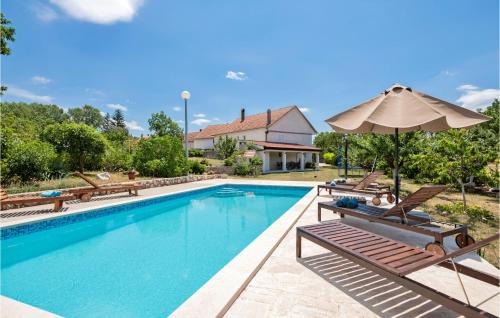 Imotski Casa | Three-Bedroom Holiday Home In Vinjani Gornji