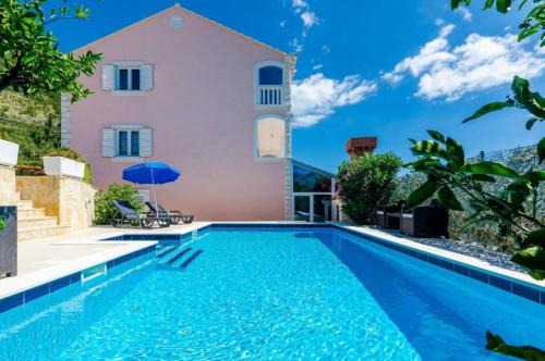 Vodovađa Casa | Three Bedroom Holiday Home, Pool , Sauna, Terrace