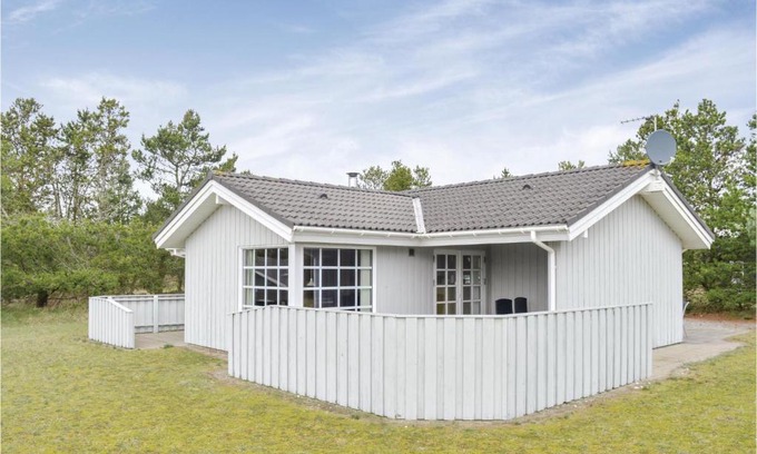 Nordost Casa | Three-Bedroom Holiday Home In Saby