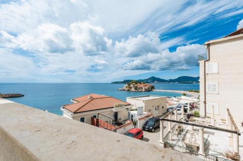 Sveti Stefan Apartamento | Three bedrooms family apartment with sea view Sveti Stefan