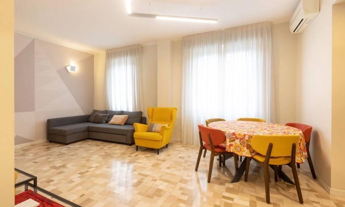 Turro Apartamento | Three Bedrooms Rovereto 1° floor - Mirable PM