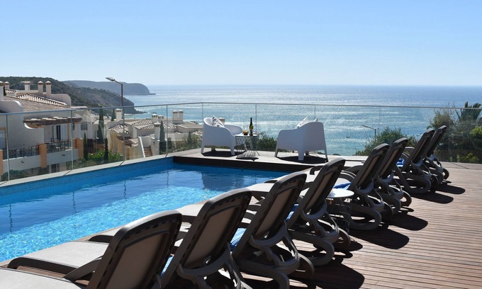 Salema Casa | Three Palms Nordic Luxury Villa Salema with fantastic seaviews