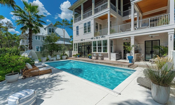 Gulfview Heights Casa | Three Palms at Betty|Easy Beach Access|Private Pool & Golf Cart