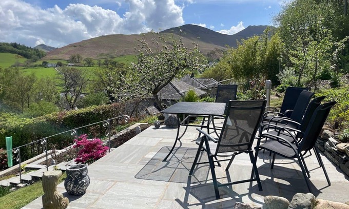 Braithwaite Cabaña | Three Peaks - a bungalow that sleeps 6 guests in 3 bedrooms