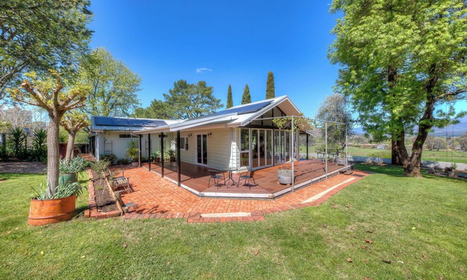 Porepunkah Casa | Three Pines on Grange