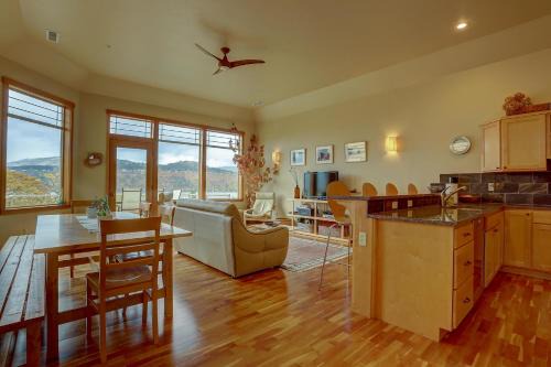 Hood River Casa | Three Rivers 30 day minimum