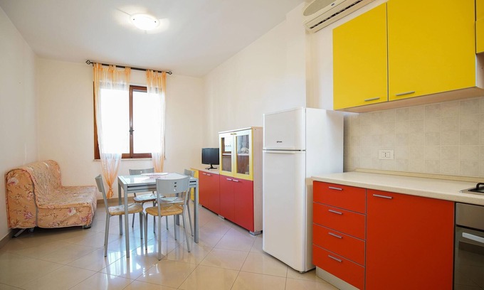 Lido degli Estensi Apartamento | THREE-ROOM APARTMENT FOR RENT IN CENTRAL AREA - IN LIDO ESTENSI - NEAR THE SEA WITH ELEVATOR