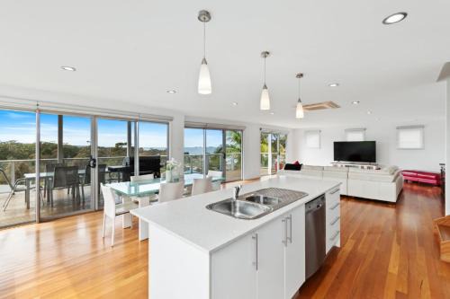 Long Beach Casa | Three Sisters at Long Beach