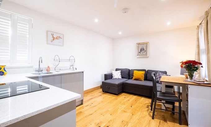 Pettistree Cabaña | Sicómoro - Three Tuns Apartments, Pettistree