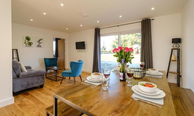 Pettistree Casa | Three Tuns - Garden Suite 3