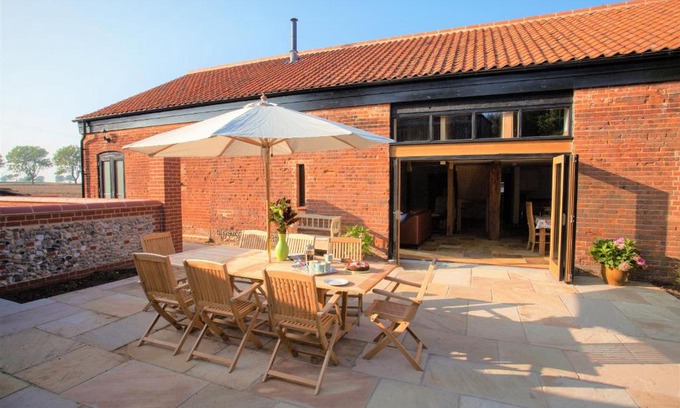 Winterton-on-Sea Casa | Threshing Barn