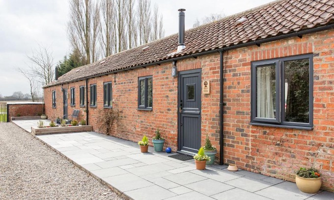 Sutton on the Forest Casa | Thrush Nest Cottages - Wren Cottage sleeps 4, 2 bedrooms & Stable Cottage sleeps 2, 1 bedroom