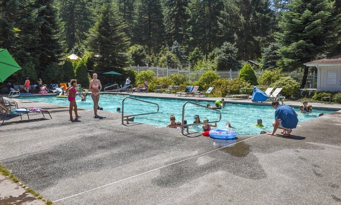 Monroe Cabina | Thunderbird RV & Camping Resort