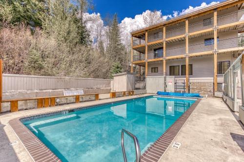 Government Camp Casa | Thunderhead Lodge Condo 204 - Modern Heated Pool & Games