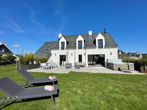 Locmariaquer Casa | Ti Ar Ch'astel, maison avec spa