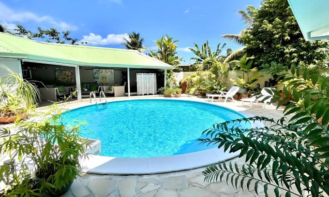 Punaauia Apartamento | Tiaki Guesthouse - Cozy Modern Studio - 5min drive from the beach and Punaauia center