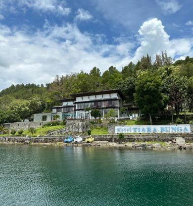 Balige Complejo | Tiara Bunga Hotel & Villa