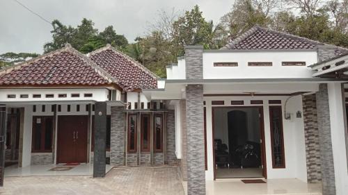 Cilimus Casa | Tiara Homestay