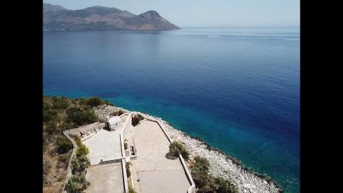 East Mani Apartamento | Ticallisti Studios