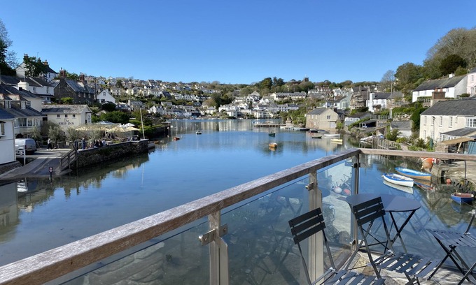 Noss Mayo Casa | TIDAL WATERS, pet friendly, country holiday cottage in Noss Mayo