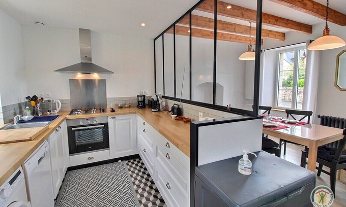 Henanbihen Casa | House