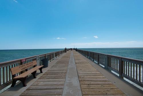 Panama City Beach Casa | Tidewater Beach Luxury Penthouse with Resort Amenities and a View!