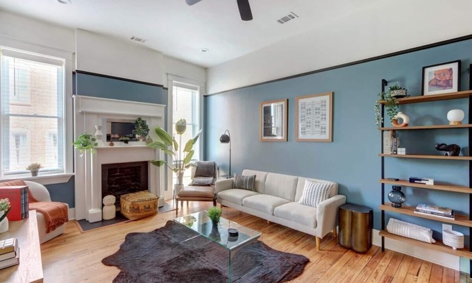 Old West Broad Neighborhood Condominio | Tidewater Blue @ The Huntingdon Lofts Collection