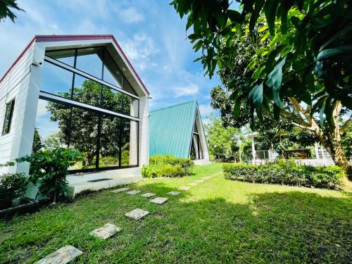 Amadeo Casa | Tierra Bukid en Amadeo