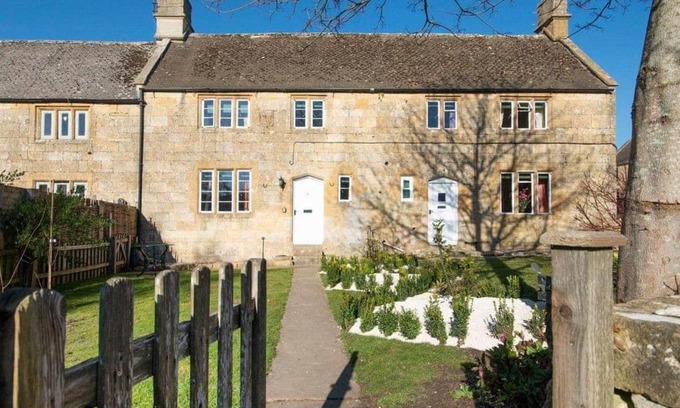 Cheltenham Casa | Tiesel & Truffles Cottages