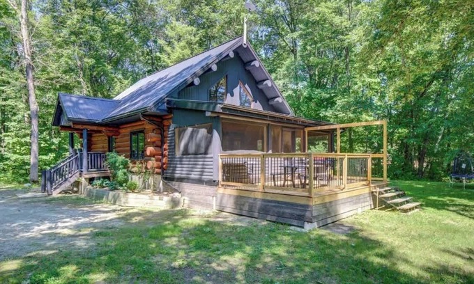 Waltham Chalet De Esquí | Tiger Lodge Loghouse