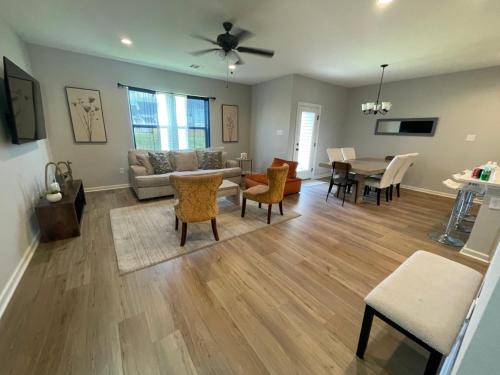 Highlands - Perkins Casa | Tigers Geaux Time Getaway in Baton Rouge - SD5631