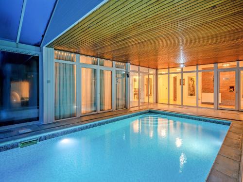 Dollar Casa | Tigh Na Beannaich