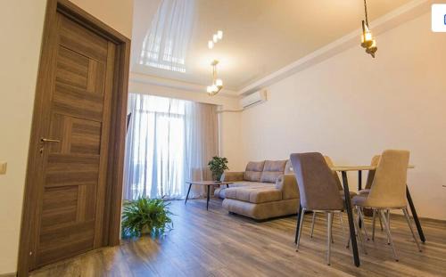 Saburtalo Apartamento | Tikas home Апартаменты