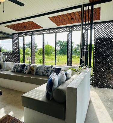 Phon Casa | Tiki hut rural Thailand