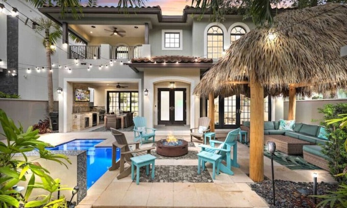 Colee Hammock Casa | Tiki Las Olas, Fort Lauderdale