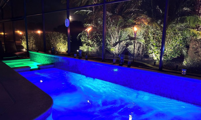 Sunset Pointe Casa | TikiTiki Lake Sumter, private pool, hot tub, game room, outdoor kitchen&tiki bar