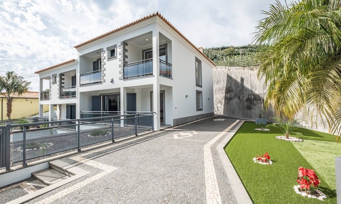 Santo Antonio Chalet De Esquí | Til Home by Madeira Sun Travel