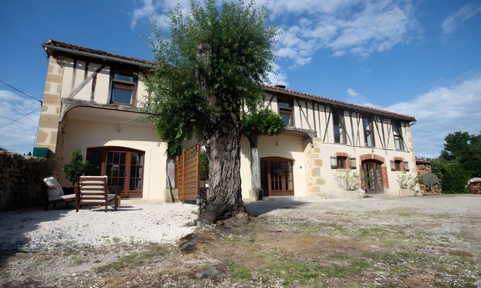 Tillac Casa | TILLACOTTAGE – Gîte Nina con piscina, jardín y 3 suites en el corazón de Gascuña