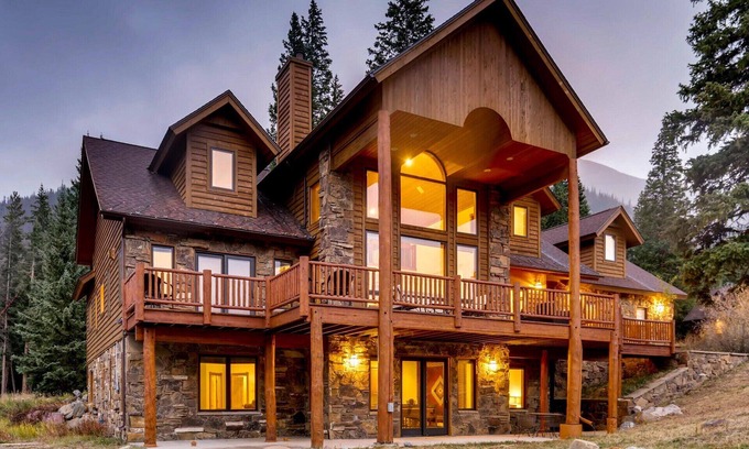 Blue River Casa | Timber Creek Retreat: visita virtual, bañera de hidromasaje, mesa de billar, ping pong, futbolín