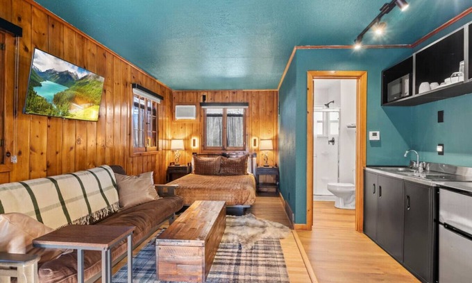 Colorado Springs Cabina | Timber Lodge Cabin #28