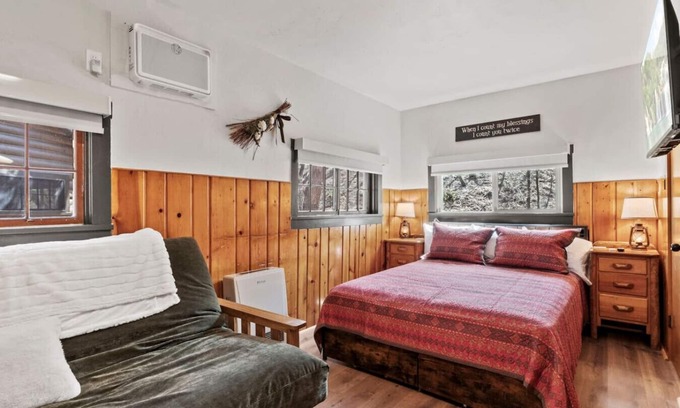 Colorado Springs Cabina | Timber Lodge Cabin #8