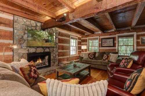 Big Canoe Casa | Timber Lodge - Relax in rustic luxury in Big Canoe