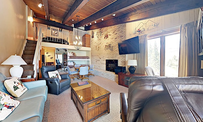 Snowmass Village Condominio | Timberline Deluxe ski-in / ski-out Studio Plus Loft
