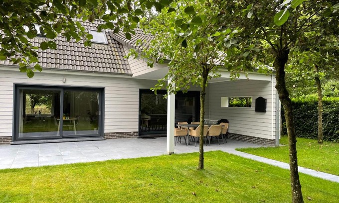 Knesselare Casa | Time To