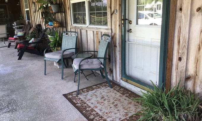 Astor Apartamento | Time to book for speedweek in Volusia/ Daytona, 30 minutes to Daytona/ ocean.
